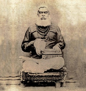 Srila Bhaktivinoda Thakura- Ele é conhecido como o Sétimo Gosvami